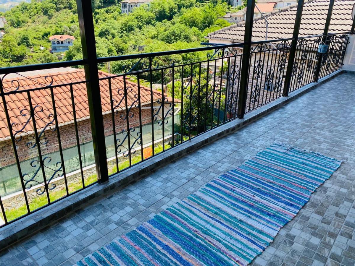 "Mani Guest House" Гирокастра Экстерьер фото