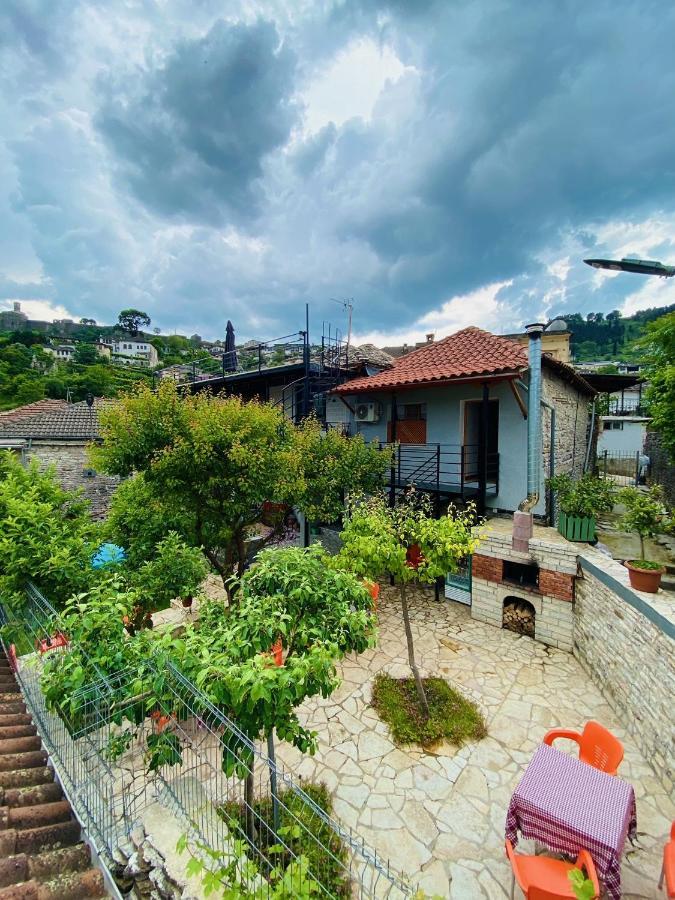 "Mani Guest House" Гирокастра Экстерьер фото